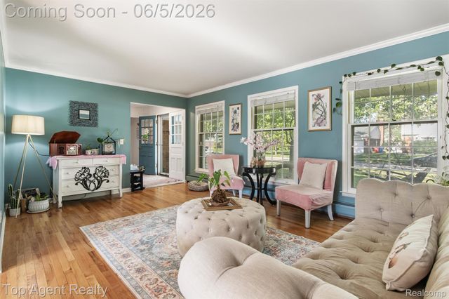 32341 Woody, Fraser, MI 48026