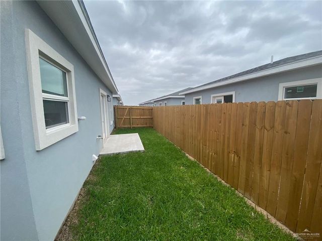 201 W St. Helena Avenue 2, Edinburg, TX 78541