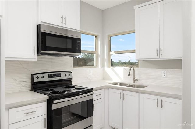 201 W St. Helena Avenue 2, Edinburg, TX 78541