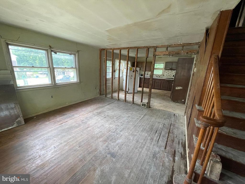 538 PERSHING AVE, Darby, PA 19023
