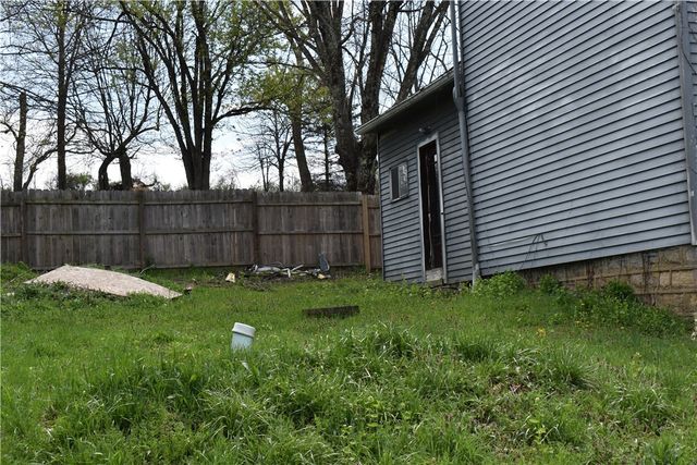 2380 Mt Pleasant Rd, South Huntingdon, PA 15679