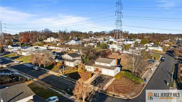 2 Wilmot Road, Sayreville, NJ 08872