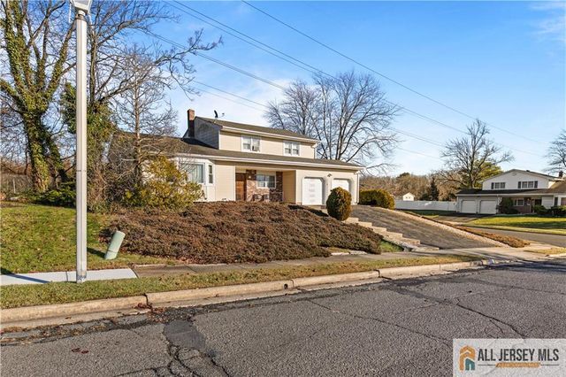 2 Wilmot Road, Sayreville, NJ 08872