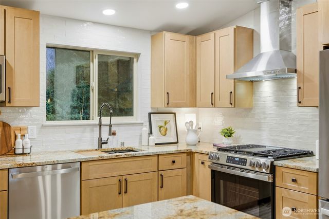 15911 181st Place NE, Woodinville, WA 98072