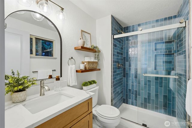 15911 181st Place NE, Woodinville, WA 98072