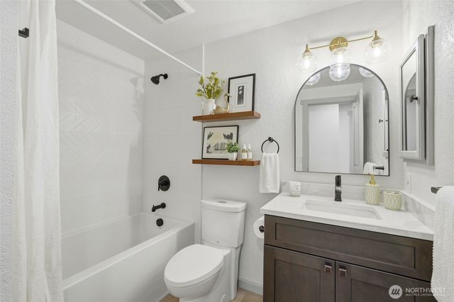 15911 181st Place NE, Woodinville, WA 98072