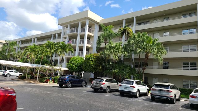 804 Cypress Boulevard 104, Pompano Beach, FL 33069