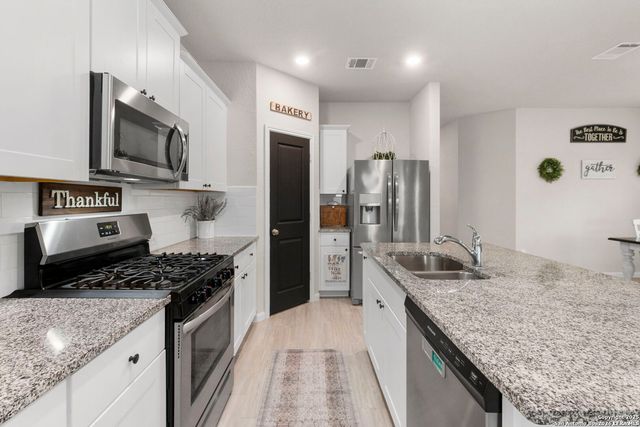 9942 Sarrebourg, Schertz, TX 78154