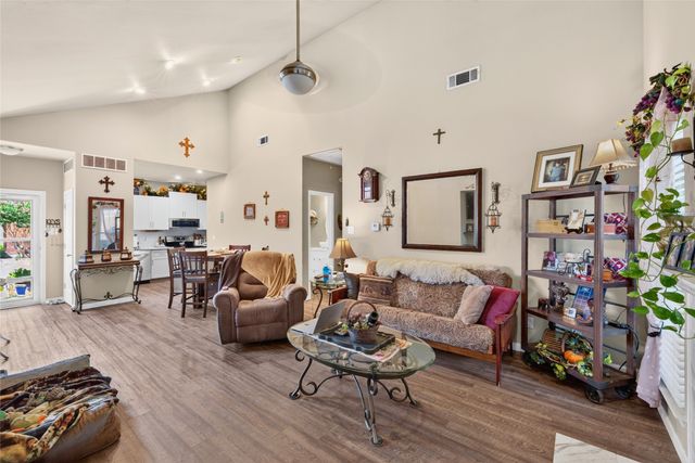 2504 Orangegrove Circle, Arlington, TX 76006