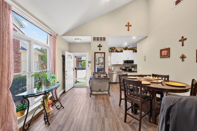 2504 Orangegrove Circle, Arlington, TX 76006