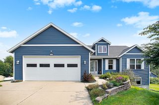 3125 Meadow Hills Drive, Middleville, MI 49333