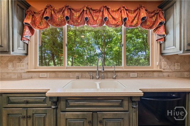 825 Riverbend Parkway, Athens, GA 30605