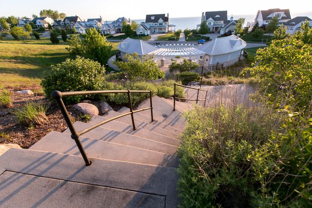 688 Waters Edge Drive 15, South Haven, MI 49090