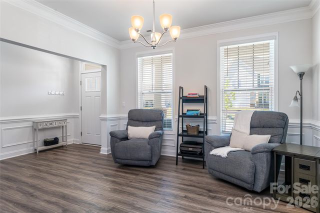 615 Fox Cove Road, Hendersonville, NC 28792