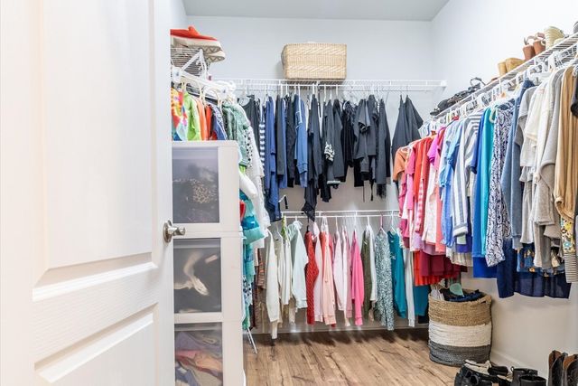 1055 Sumner Grv, Spring Hill, TN 37174