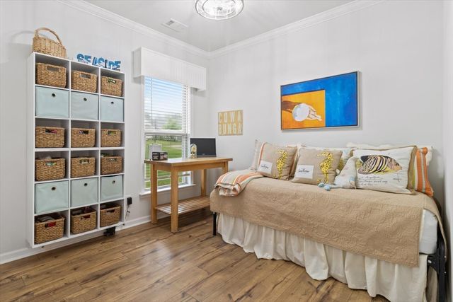 1055 Sumner Grv, Spring Hill, TN 37174