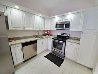 18011 Biscayne Blvd 503, Aventura, FL 33160