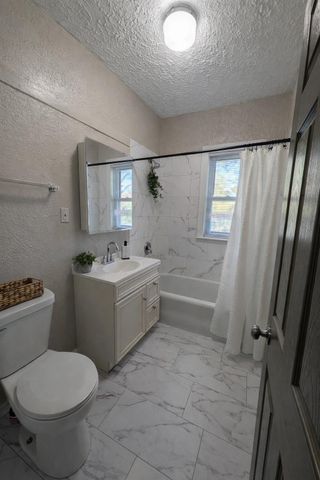 733 Lincoln Street, Gary, IN 46402