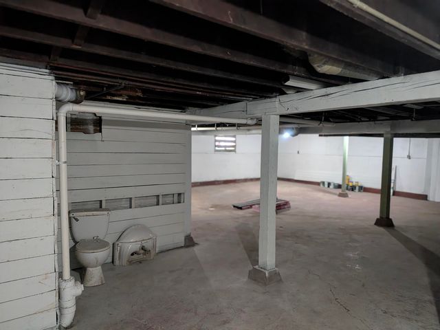 733 Lincoln Street, Gary, IN 46402