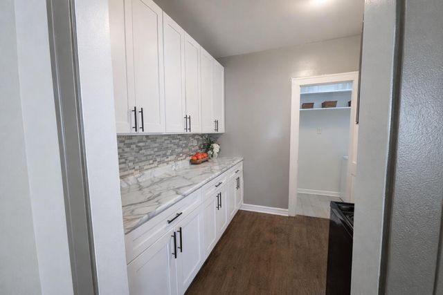 733 Lincoln Street, Gary, IN 46402