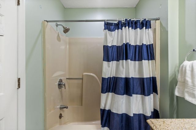 5323 Hunter Village Drive, Ooltewah, TN 37363