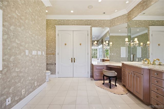 224 Village Pointe Lane, Amherst, NY 14221