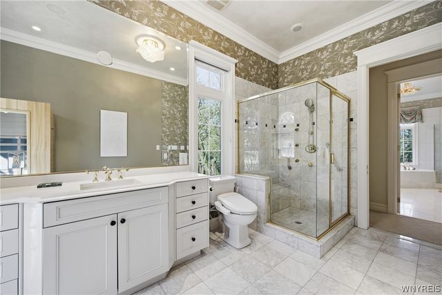 224 Village Pointe Lane, Amherst, NY 14221