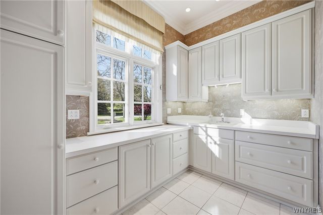 224 Village Pointe Lane, Amherst, NY 14221
