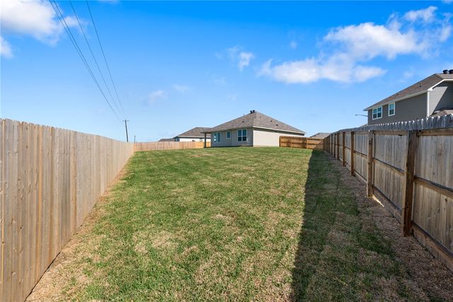 312 Broaddus Bend, Caldwell, TX 77836
