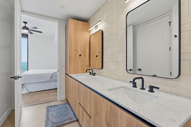 84 N East Ave 3810, Austin, TX 78701