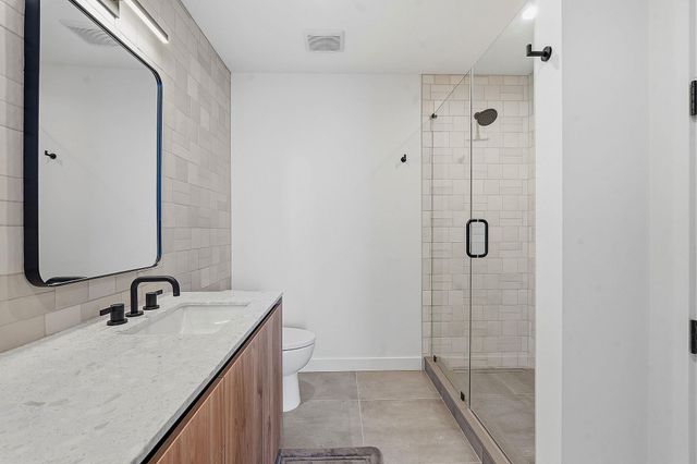 84 N East Ave 3810, Austin, TX 78701