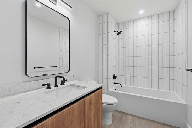 84 N East Ave 3810, Austin, TX 78701