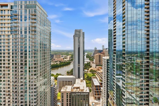 84 N East Ave 3810, Austin, TX 78701