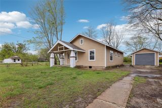 825 S L Street, Muskogee, OK 74403