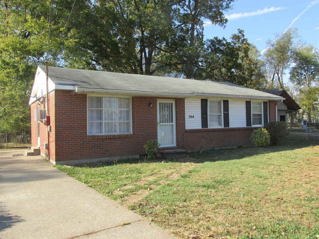 304 Walker St, Clarksville, TN 37042