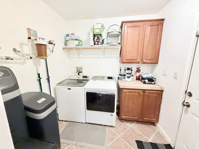 6 Zachary Lane, Edgewood, NM 87015