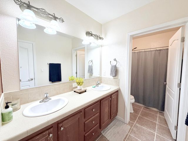 6 Zachary Lane, Edgewood, NM 87015