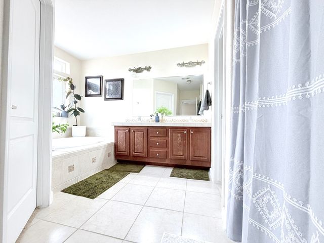 6 Zachary Lane, Edgewood, NM 87015