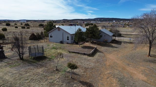 6 Zachary Lane, Edgewood, NM 87015