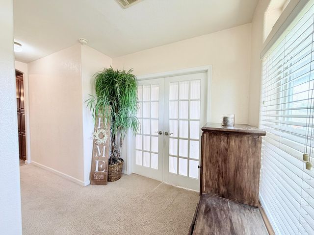 6 Zachary Lane, Edgewood, NM 87015