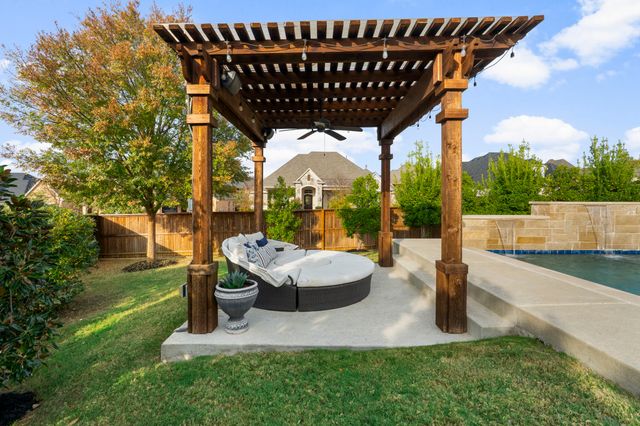 8731 Canyon Crossing, Lantana, TX 76226