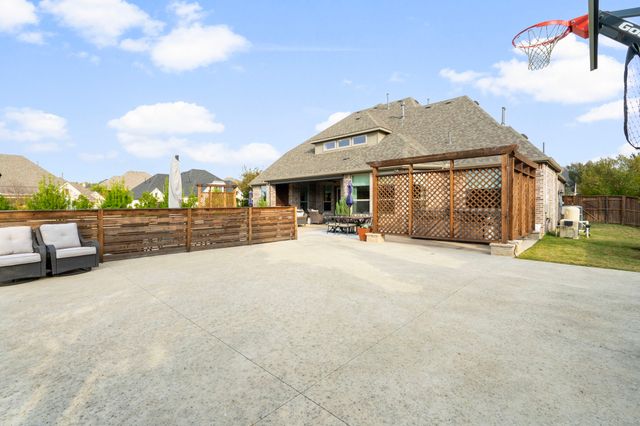 8731 Canyon Crossing, Lantana, TX 76226