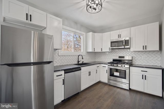 4376 SOUTHERN AVE SE, Washington, DC 20019