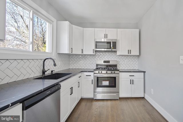 4376 SOUTHERN AVE SE, Washington, DC 20019