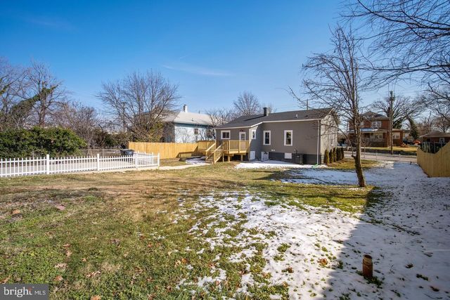 4376 SOUTHERN AVE SE, Washington, DC 20019