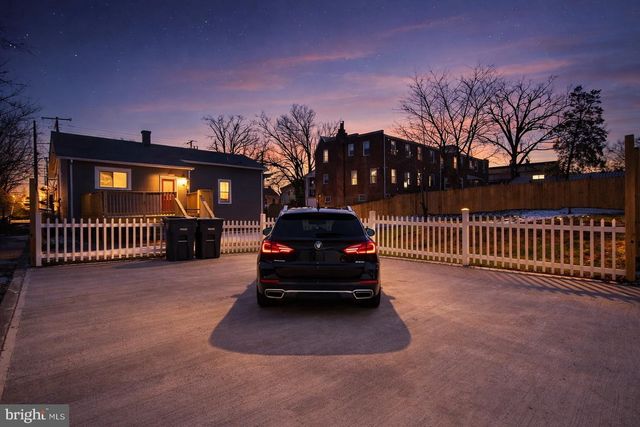 4376 SOUTHERN AVE SE, Washington, DC 20019