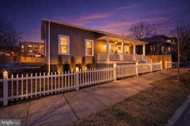 4376 SOUTHERN AVE SE, Washington, DC 20019