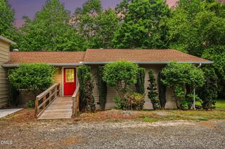 207 Oakland Drive, Apex, NC 27539