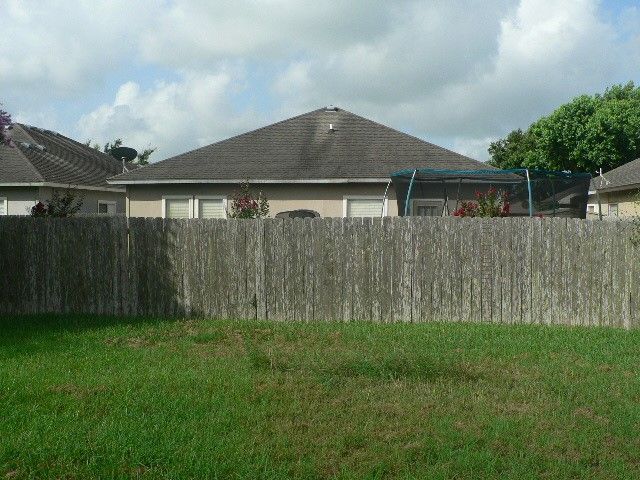 6541 Fenwick Dr, Corpus Christi, TX 78414