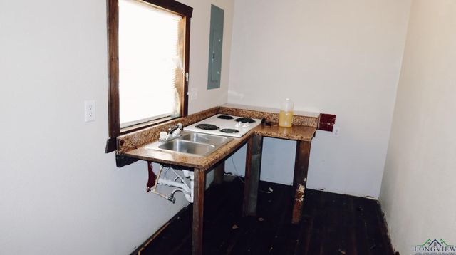 4935 Blocker Rd, Marshall, TX 75642